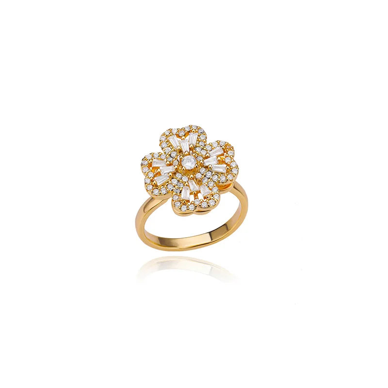 AuraSpin Clover Ring
