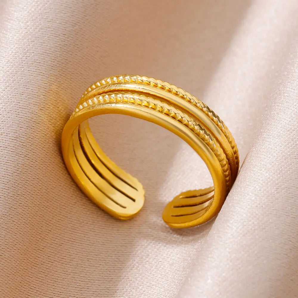 AuraSync Cocktail Ring