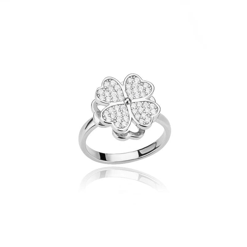 AuraSpin Clover Ring