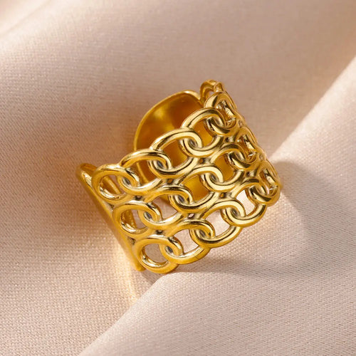 AuraSync Cocktail Ring