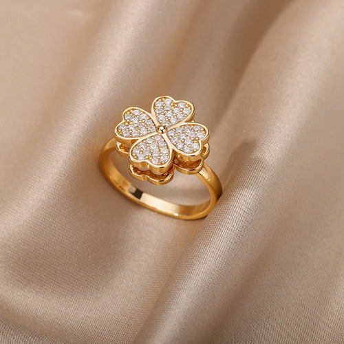 AuraSpin Clover Ring